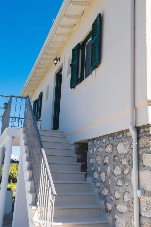 Boursinos Cozy Apartments Lefkáda Kültér fotó